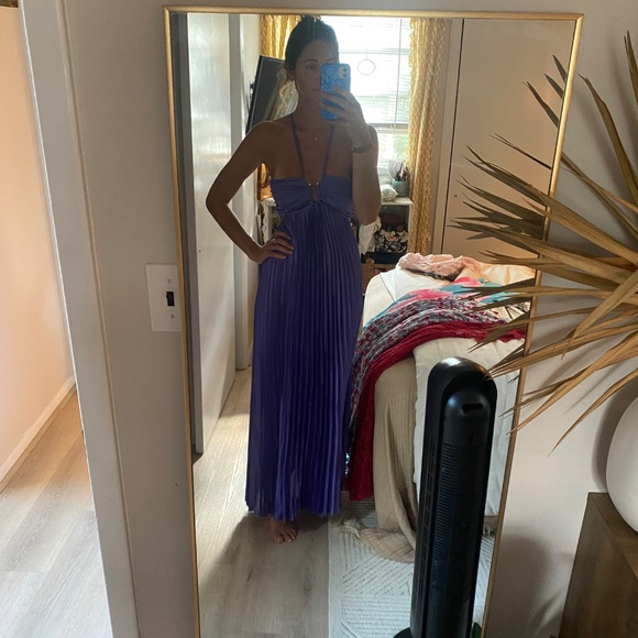 Pleated Cut out Cross Back Maxi Dress - Picture 2 of 2